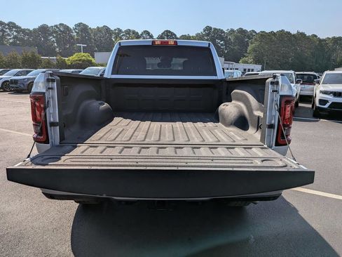 Certified 2026 RAM 2500 Big Horn AWD/4WD image 28