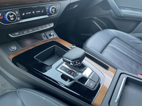 Certified 2022 Audi Q5 2.0T Premium Plus w/ Premium Plus Package image 9