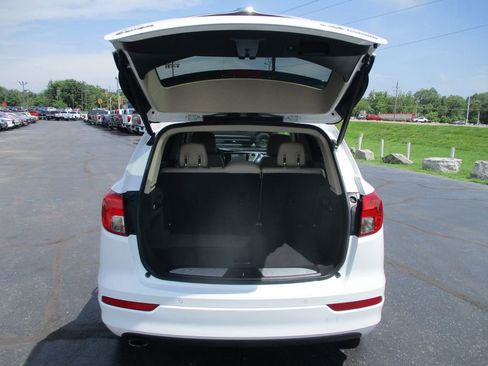 Certified 2017 Buick Envision Essence FWD image 8