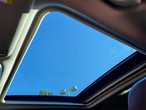 Used 2019 Subaru Forester Touring image 17