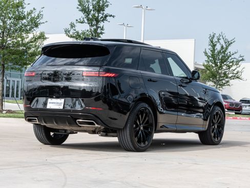 Used 2025 Land Rover Range Rover Sport Dynamic SE image 9