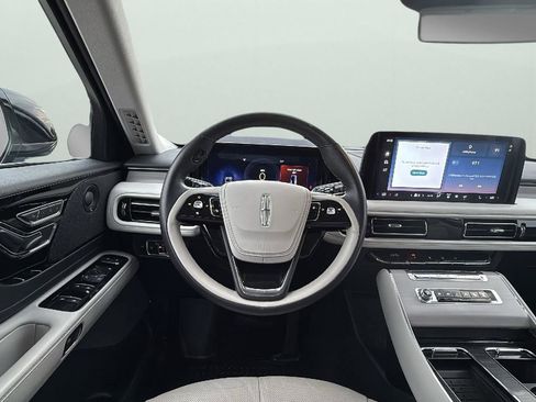 Used 2025 Lincoln Aviator Reserve w/ Illumination Package image 13