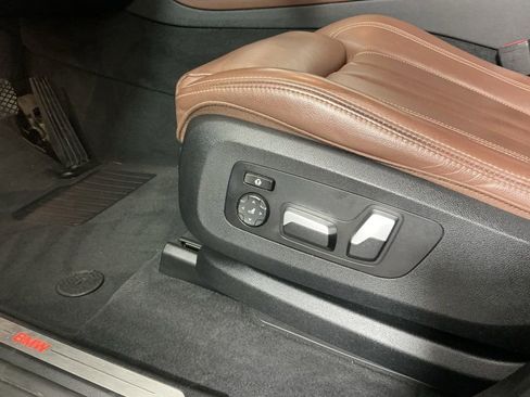 Used 2021 BMW X5 sDrive40i w/ Premium Package RWD image 20