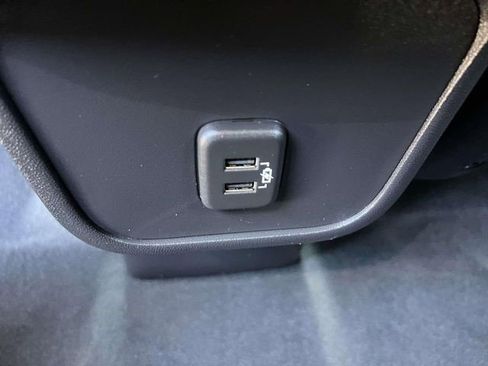 Certified 2024 Chevrolet Equinox LT FWD image 13