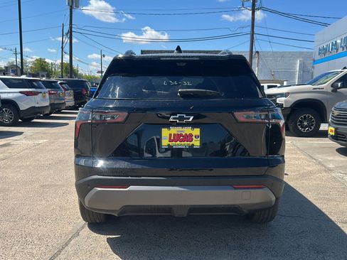 New 2026 Chevrolet Equinox LT AWD/4WD image 10