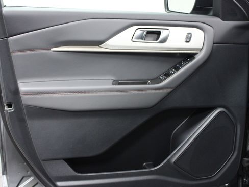 New 2026 Ford Explorer Active image 11