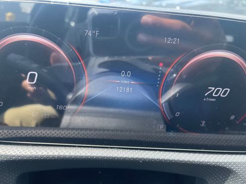 Used 2022 Mercedes-Benz CLA 250 image 7