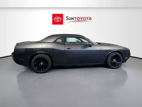 Used 2014 Dodge Challenger R/T w/ R/T Redline Group image 2