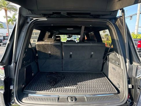 New 2024 Jeep Grand Wagoneer Series III w/ Rear Seat Video Group 1 image 32