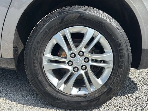 Used 2018 Buick Enclave Essence AWD/4WD image 2