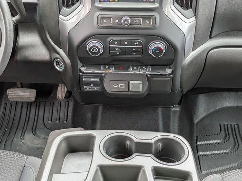 Used 2024 Chevrolet Silverado 2500 Custom AWD/4WD image 39
