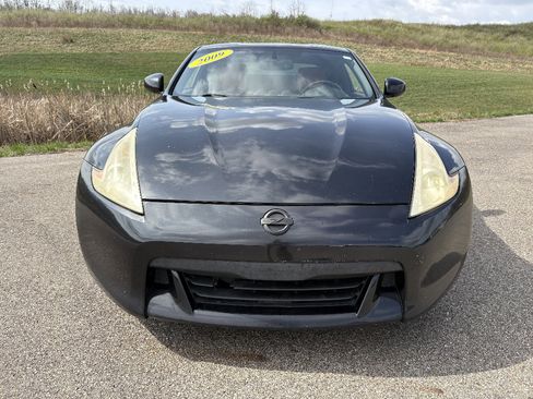 Used 2009 Nissan 370Z Touring w/ Sport Pkg image 8
