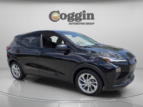 New 2027 Chevrolet Bolt LT w/ Comfort Package FWD image 7