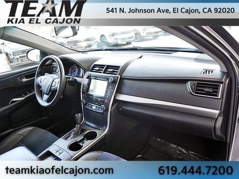 Used 2017 Toyota Camry XSE w/ Moonroof Package FWD image 10