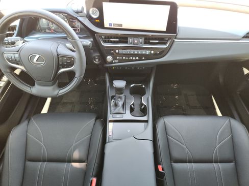 Used 2024 Lexus ES 350 w/ Technology Package FWD image 23