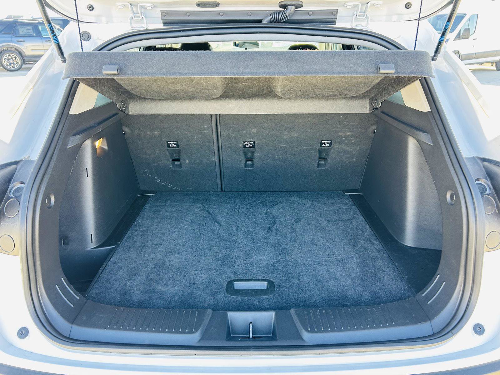 Used 2025 Chevrolet Trax LT w/ LT Convenience Package FWD image 25