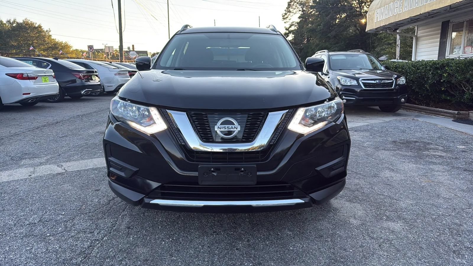 Used 2017 Nissan Rogue S w/ Appearance Package AWD/4WD image 4