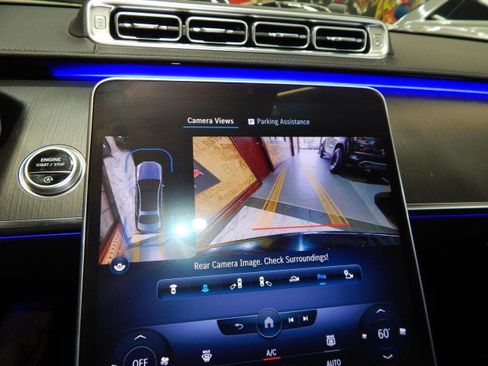 Used 2023 Mercedes-Benz S 580 4MATIC Sedan w/ AMG Line image 31