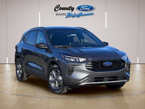 New 2026 Ford Escape ST-Line w/ Cold Weather Package FWD image 1