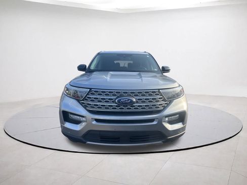 Used 2021 Ford Explorer Limited w/ Equipment Group 301A image 3
