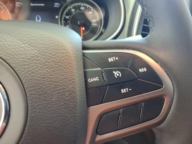 Used 2021 Jeep Cherokee Latitude Lux w/ Comfort/Convenience Group AWD/4WD image 19