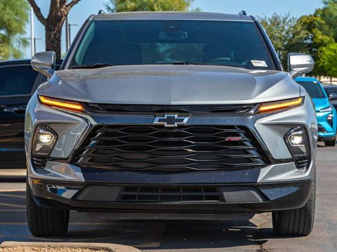 Used 2024 Chevrolet Blazer RS w/ Enhanced Convenience Package FWD image 4