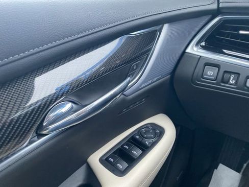 Used 2023 Cadillac XT6 Sport w/ LPO, ONYX Package AWD/4WD image 20