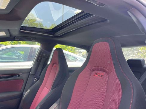 Used 2020 Honda Accord Touring image 19