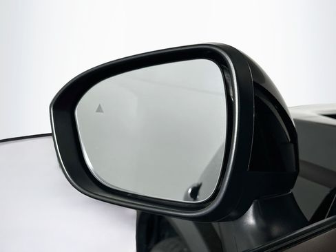 Used 2023 Nissan Rogue SL w/ SL Premium Package FWD image 16