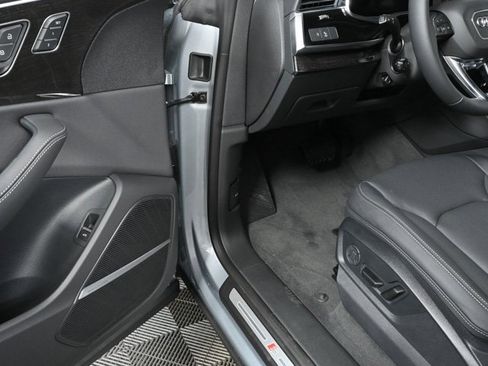 New 2025 Audi Q8 Premium Plus image 7