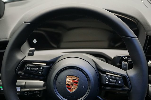 New 2026 Porsche Panamera 4 AWD/4WD image 18