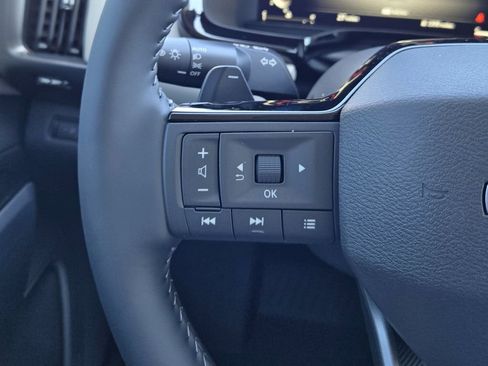 New 2026 Nissan Pathfinder SL w/ SL Premium Package FWD image 22