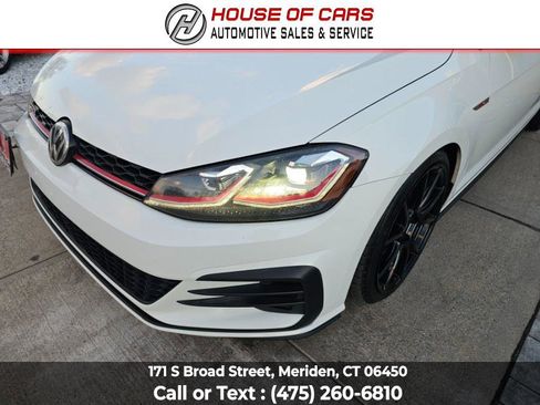 Used 2018 Volkswagen GTI SE image 9