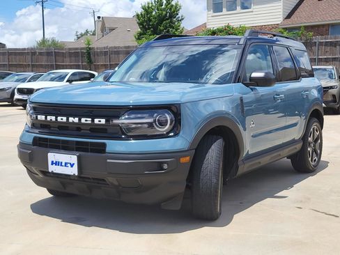 Used 2021 Ford Bronco Sport Outer Banks w/ Outer Banks Package (96D) AWD/4WD image 2