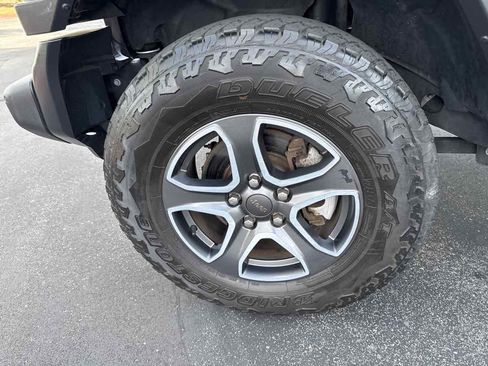 Used 2020 Jeep Wrangler Unlimited Sport image 26