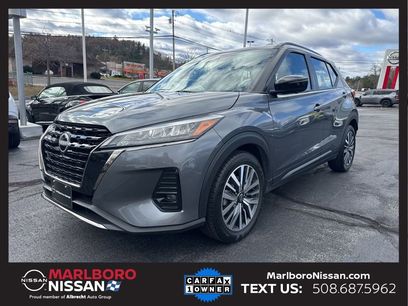Used 2024 Nissan Kicks SR