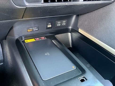 Used 2026 Toyota Camry LE FWD image 31
