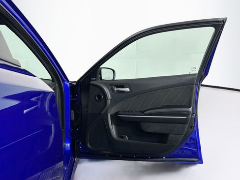Used 2020 Dodge Charger Scat Pack RWD image 31