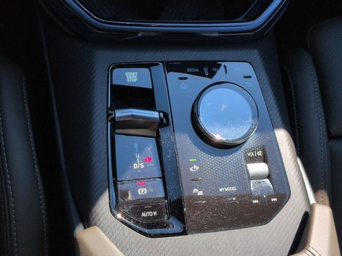 Used 2025 BMW X3 xDrive30i w/ Premium Package image 25