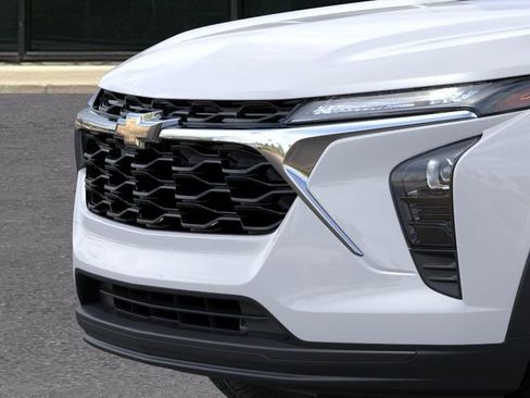 New 2026 Chevrolet Trax LS w/ LS Convenience Package FWD image 13