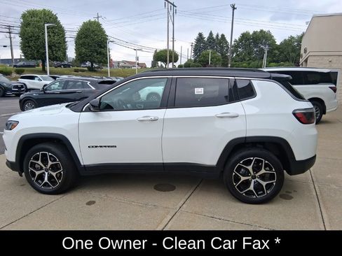 Used 2025 Jeep Compass Limited w/ Sun & Sound Group AWD/4WD image 8