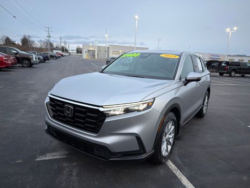 Used 2023 Honda CR-V EX-L image 2