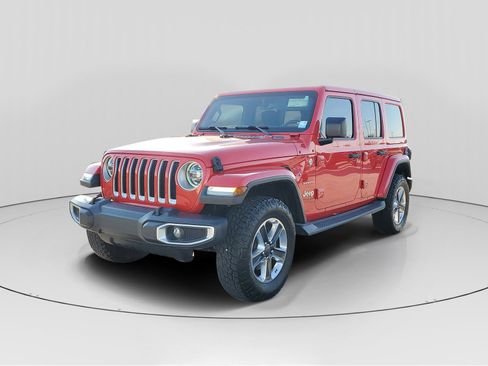 Used 2019 Jeep Wrangler Unlimited Sahara image 2