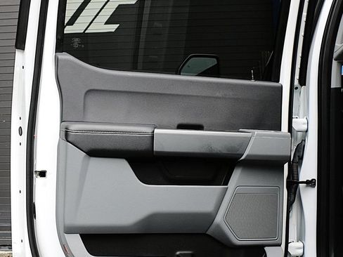 Used 2023 Ford F350 XLT AWD/4WD image 31