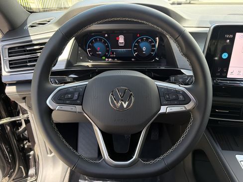 New 2026 Volkswagen Atlas Cross Sport SE FWD image 29