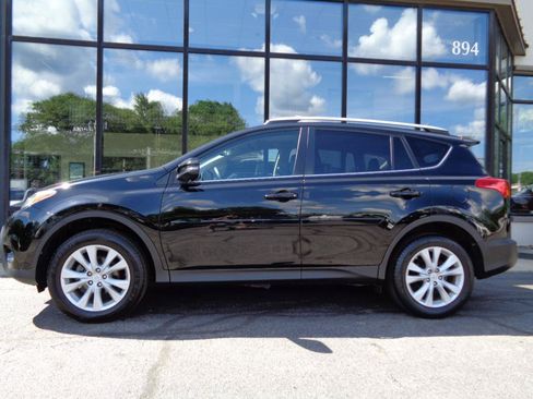 Used 2015 Toyota RAV4 Limited w/ Technology Package AWD/4WD image 4