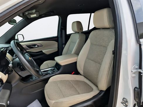 Used 2023 Chevrolet Traverse LT w/ LPO, Cargo Package AWD/4WD image 32