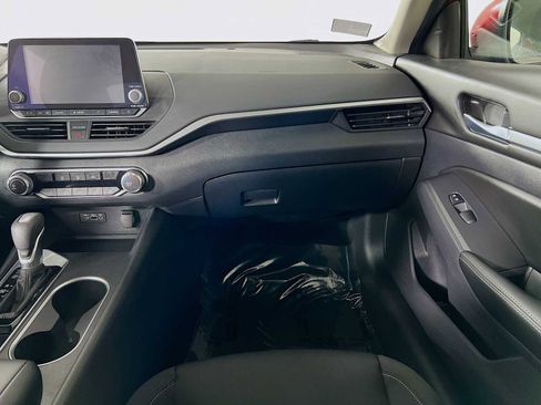 Used 2022 Nissan Altima 2.5 SV image 22