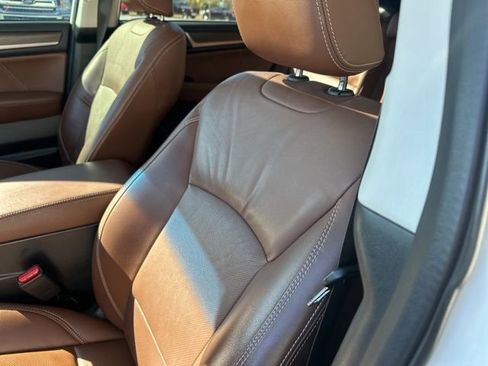 Used 2018 Subaru Outback 3.6R Touring image 13