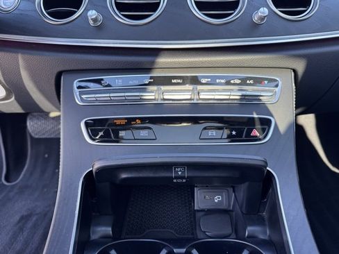 Certified 2022 Mercedes-Benz E 350 4MATIC Sedan image 17
